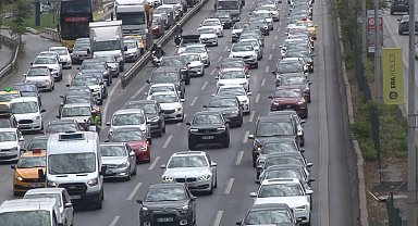 İstanbul Anadolu Yakası iki mevsimi aynı anda yaşadı