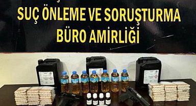 İzmir'de uyuşturucu imal ve ticareti yapan 3 şüpheli tutuklandı