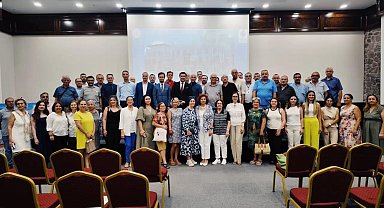 İzmir'de vakıflara yönelik eğitim verildi