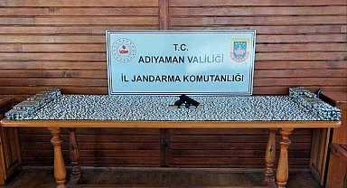 Jandarma ekipleri uyuşturucuya geçit vermiyor