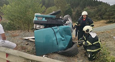 Kastamonu'da otomobil takla attı: 2 yaralı