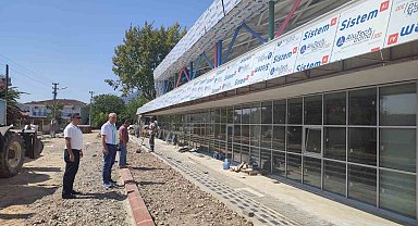 Kemer Göynük kapalı pazar yerinde sona doğru