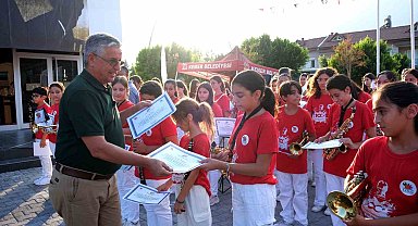 Kemer'de kursiyerler sertifikalarını aldı