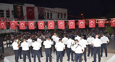 Kent Orkestrası Erenler'de vatandaşla buluştu