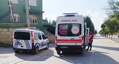 Kontrolden çıkan üç tekerlekli elektrikli bisiklet devrildi: 3 yaralı