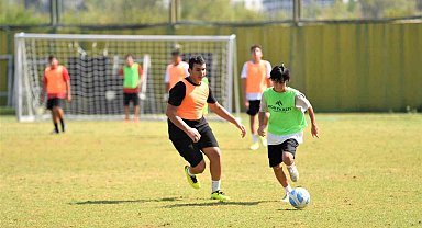 Konyaaltı'nda çocuklar spor yaparak hayatı öğreniyor
