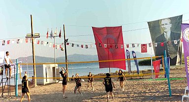 Köyceğiz'de 3'üncü Zafer Kupası Plaj Voleybolu Turnuvası başladı