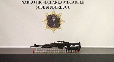 Kubar esrar ve tüfekle yakalanan şahıs tutuklandı