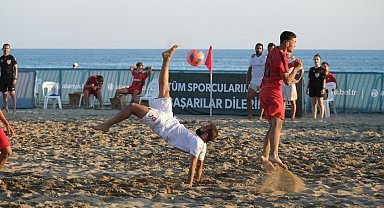 Kumda şampiyon Alanya Belediyespor oldu