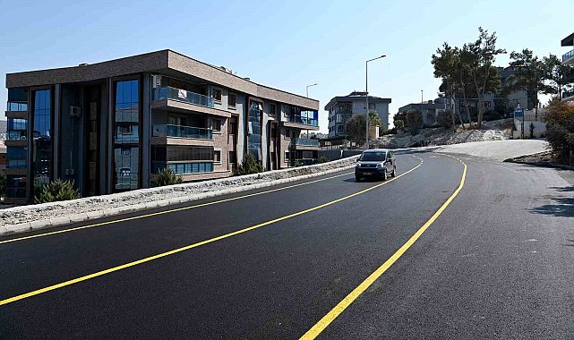 Kuşadası Belediyesi Değirmendere Mahallesi'ndeki asfalt çalışmasını tamamladı