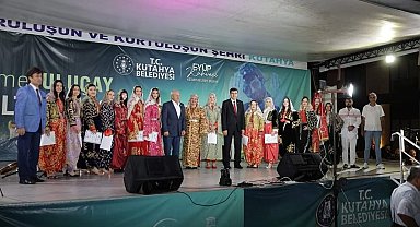 Kütahya'da yöresel kıyafetler defilesi