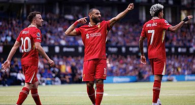 Liverpool, sezona 3 puanla başladı