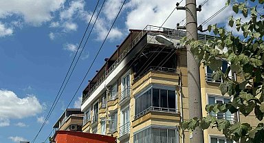 Lüleburgaz'da bir evin balkonunda çıkan yangın söndürüldü