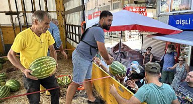 Maltepe'de 25 ton karpuzu ücretsiz dağıttı