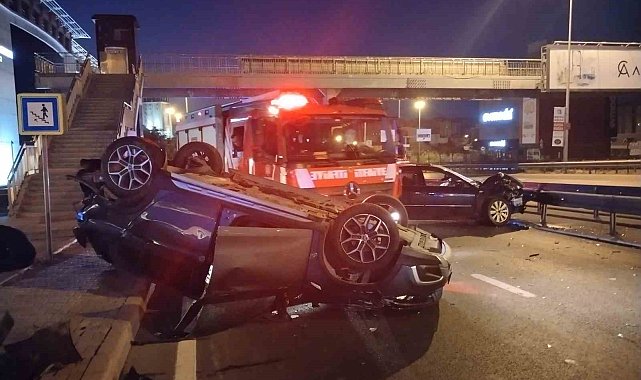 Maltepe'de kaza yapan araçlardan biri takla attı: 1 yaralı