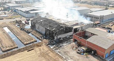 Manisa'da küle dönen depo havadan görüntülendi