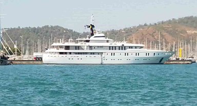 Mega yat 'White Rose' Fethiye'den 100 ton yakıt aldı