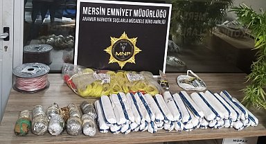 Mersin'de 19 kilo dinamit ve uyuşturucu ele geçirildi