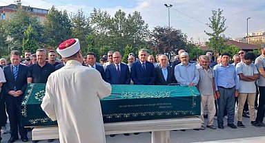 Metrobüs kazasında hayatını kaybeden Ferhat Uçar son yolculuğuna uğurlandı
