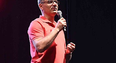 Milli Sporcu Yusuf Dikeç, Ağustos Fuarı'nda hemşerileriyle buluştu