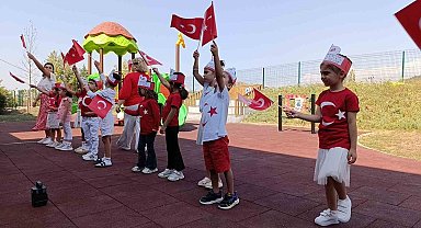 Miniklerin 30 Ağustos coşkusu
