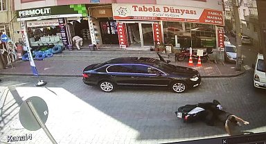 Motosikletli çocuğun devrildiği anlar kamerada