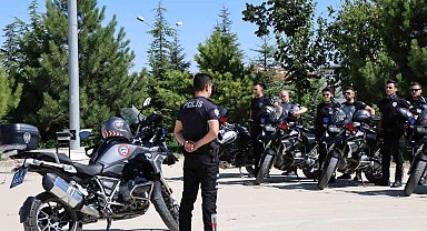 Motosikletli polisler vatandaşa güven veriyor