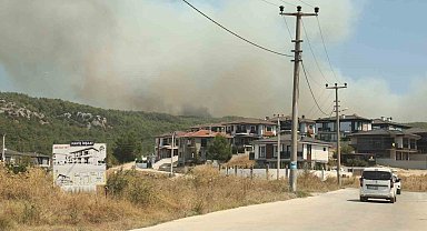 Muğla'da dev yangın bulutları gökyüzünü kapladı