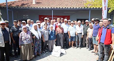 Muğla'da zeytin üreticilerine ücretsiz kaolin kili dağıtılıyor