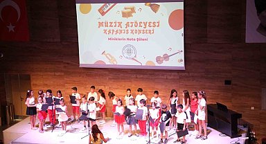 Müzik Atölyesi miniklerin kapanış konseriyle sona erdi