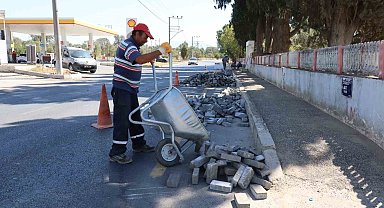 Nazilli'deki mezarlıklarda bakım ve temizlik çalışmalarını sürdürüyor