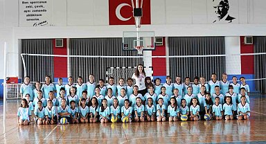 Odunpazarı'nda voleybol yaz okuluna büyük ilgi