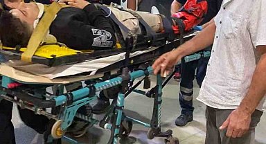 Otomobil ile motosiklet kafa kafaya çarpıştı: 2 ağır yaralı