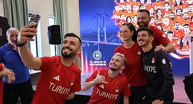Paralimpik milli takımı tören eşliğinde Fransa'ya uğurlandı