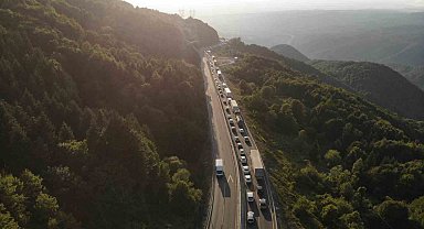 Pazar günü Bolu'dan İstanbul'a ağır taşıtlara geçiş sınırlandırıldı