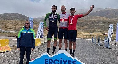 Sakarya Büyükşehir'in yıldızları her gün yeni bir başarıya pedal çeviriyor