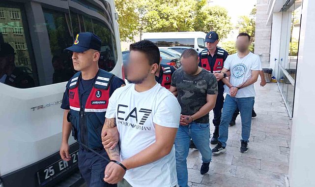 Samsun'da jandarma tarafından uyuşturucu ve silah ele geçirildi: 3 gözaltı