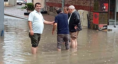 Samsun'da sağanak: Bafra sular altında