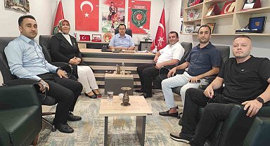 Şehitliği temizlediler, gazileri ziyaret ettiler