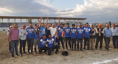 Selendi Beypınar takımı Atlı Cirit Ligi'ne çıktı