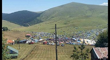 Şenlikten geriye çöpleri kaldı