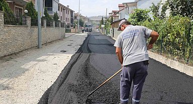 Serdivan'da asfalt mesaisi sürüyor
