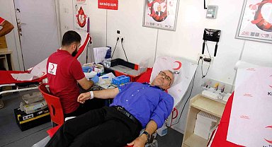 Şırnak'ta eğitimcilerden Kızılay'a kan bağışı