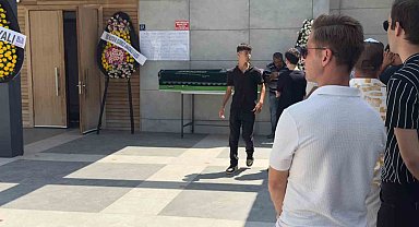 Site içerisinde bulunan direkteki kaçak akım, 16 yaşındaki çocuğu hayattan kopardı