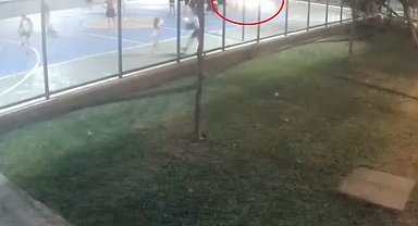 Sitenin basketbol sahasına atılan cisim panik oluşturdu, polis soruşturma başlattı