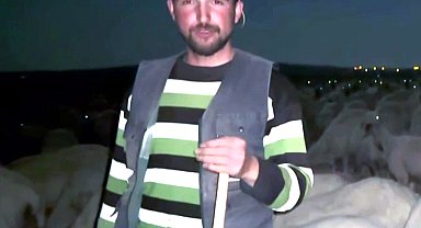 Sivas'ta dev yılan korkuttu