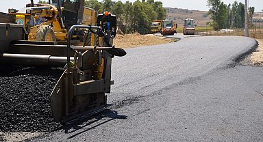 Söğüt'e bağlı köy yolları asfaltlama çalışmaları ile yenileniyor