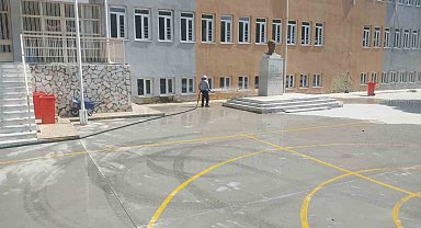 Söke Belediyesi okul bahçelerini eğitim yılına hazırlıyor