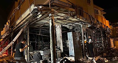 Tarsus'ta iş yerinde çıkan yangın hasara neden oldu