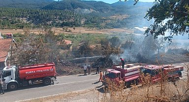 Tavşanlı'da kullanılmayan 2 ev küle döndü